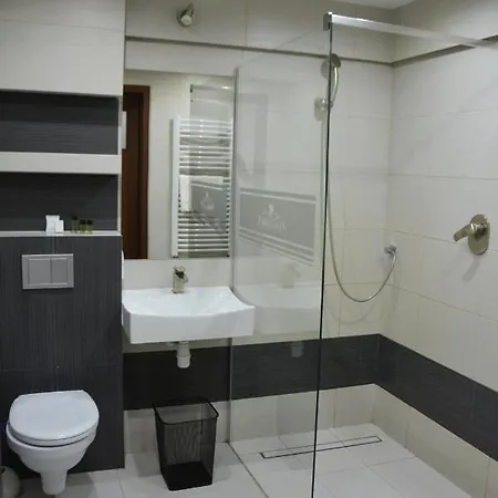 Hotel apartamentowy Podhalanin *